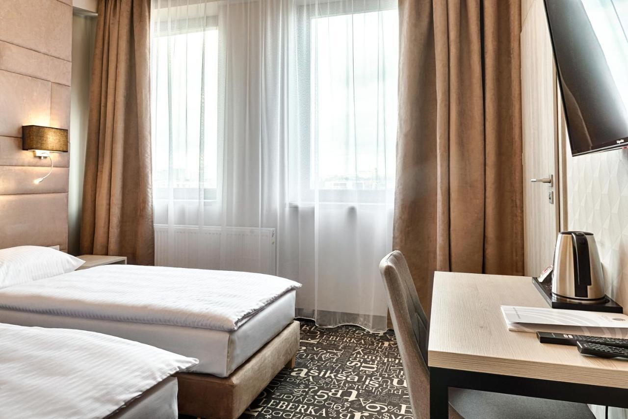 Citi Hotel'S Lodz Exteriör bild