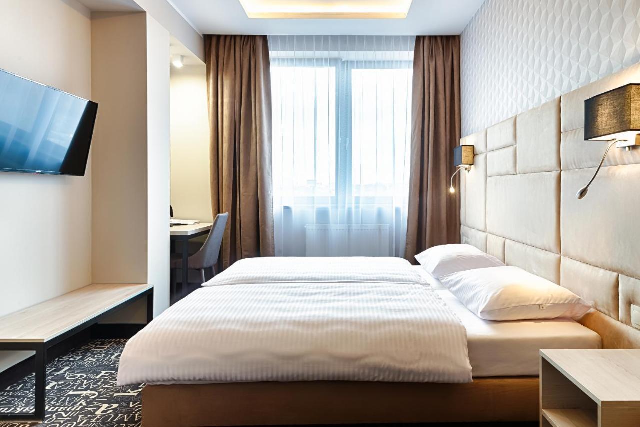 Citi Hotel'S Lodz Exteriör bild